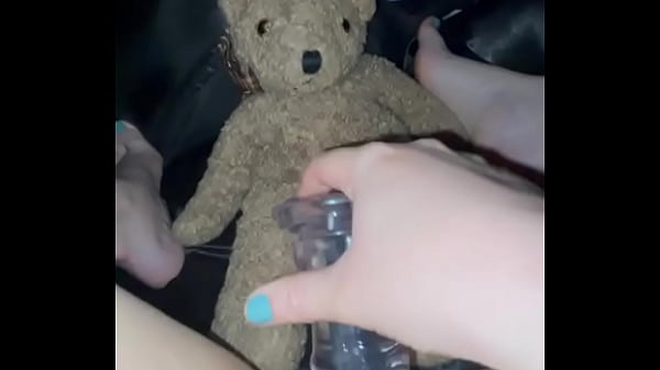 Gadis 18 Tahun Perawan Pertama Kali Mainin Dildo Kaca Gede, Memek Merah Jambu Basah Kencang, Los Angeles, Fetish Mesum, Cewek Arab Amateur Terbaik Di Amerika, Salju Putih Arab, Amerika Serikat 2025
