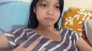 Anak Smp Pamer Susu Montok Di Kamar, Bikin Ngilu