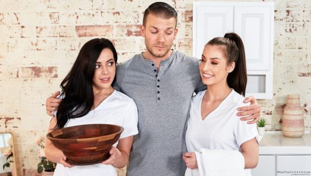 Nuru Massage – Whitney Wright & Spencer Bradley: Dua Tangan Kurang, Empat Tangan Bikin Mampus Enak