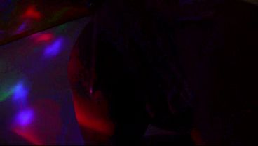Colombia Mami Montok Kasih Blowjob Basah Di Kamar Mandi, Lalu Ngewe Di Sofa