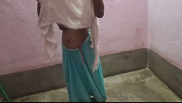 Desi Cewek Super Seksi, Jilat Kontol Panjang Bikin Nagih.
