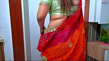 Bhabhi Desi Kitchen Mein Milkman Ke Saath Garam Chudai Karke Doodh Ka Bill Chukaya, Hindi Audio Ke Saath.
