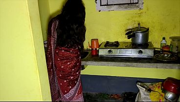 Bhabhi Dapur Mein Akeli, Devar Ne Chod Diya