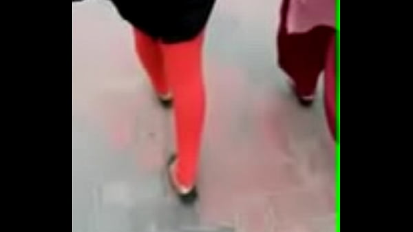 Desi Cewek Bengali Lagi Nge-masti Di Jalan, Bikin Ngaceng Lihatnya.