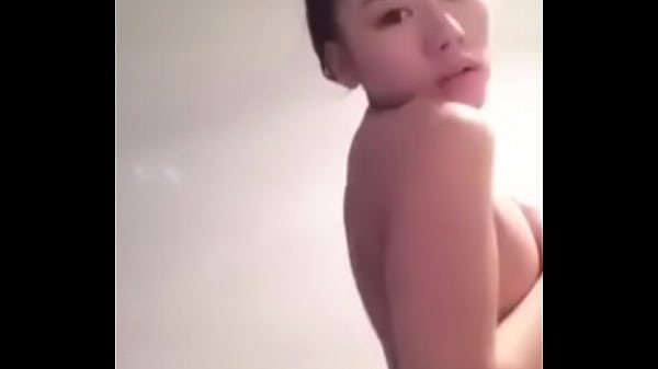 雯雯寶寶2，翹臀乳搖濕一片