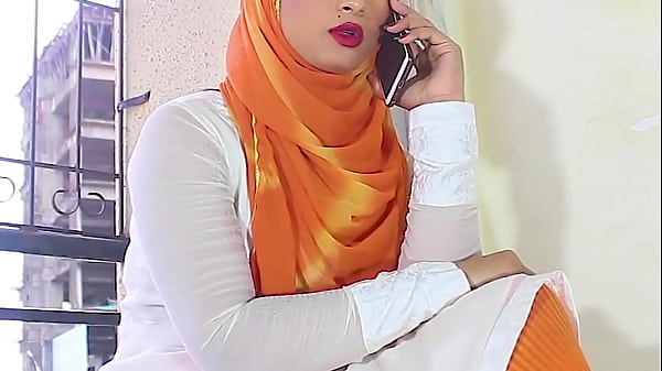 Salma Cewek Berjilbab Ngentot Temennya Pake Audio Hindi Kotor Banget