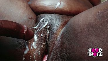 Dua Kontol Besar Lagi Ngebor Pantat Gendut Montok Ibu Tiri Afrika