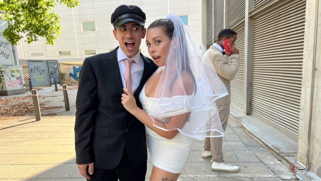 Reality Kings – Sopir Nikung Pengantin Di Dalam Mobil, Mulus Tapi Brutal