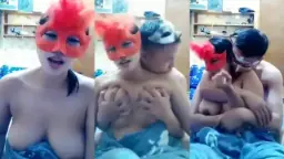 Tante Adinda Goyangin Toket Gede Sampe Muncrat.