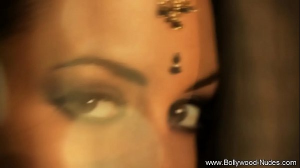 Indahnya Memek Tua India Yang Menggoda