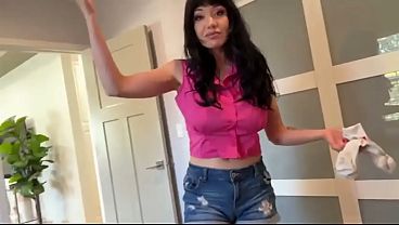 Iri Banget Sih, Ibu Tiri Nakal Ini Main-main Sama Kamu Di Rumah, Rasanya Kayak Mimpi Basah Yang Jadi Nyata.