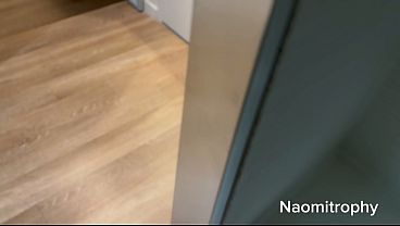 Liburan Seru Ngewe Sama Kakak Tiri – Naomi Noel