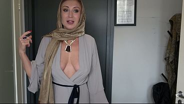 Ibu Tiri Berjilbab Montok Digempur Kontol Besar Anak Tiri