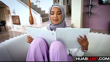 Hijab Nakal Belajar Hisap Kontol Biar Makin Betah – Nafsunya Hijab