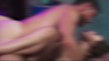 Brunette Rusia Berfishnets Nikmatin Kontol Gede Di Semua Posisi Erotik