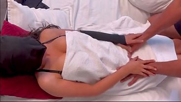 Desi Bhabhi Nih, Memeknya Sempit Banget Digenjot Sama Adik Ipar, Cewek Cantiknya Makin Liar, Video Xxx Viral Pake Suara Hindi.