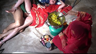Ibu Tiri India Desi Ngentot Di Dapur, Ngomong Kotor Bahasa Hindi, Sange Banget