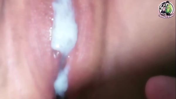 สาวไทยหื่นแตกในหีตอนผัวไม่อยู่ เย็ดคาห้อง Creampie