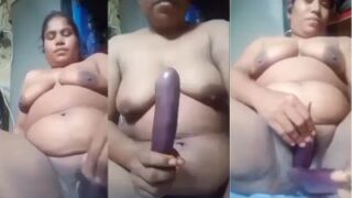 Bokep Boudi Montok Lagi Colmek Pakai Dua Terong Ungu.