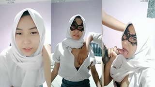 Jeslyn Cantik Jilbab Sma Mulus Digoyang Pacar Di Live