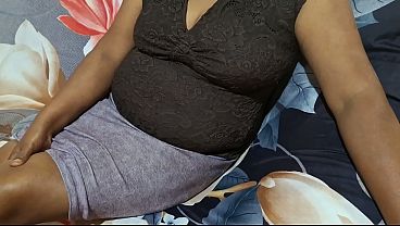 Sange Berat, Ibu Tiri Asia Di Liburan Bikin Makin Panas