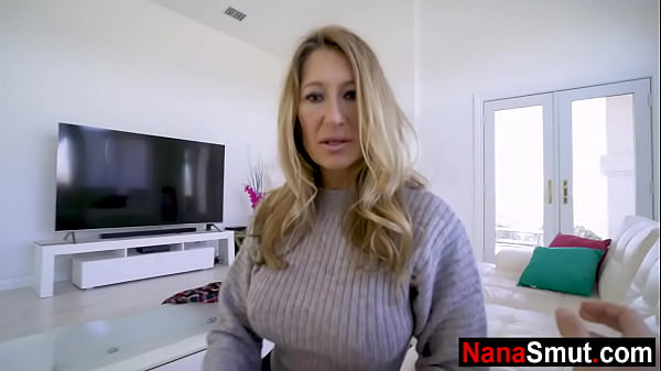 Nenek Tiri Horny Minta Ngewe Sama Cucu Tiri