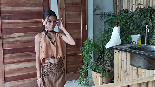 Aku Tiap Hari Ngentotin Cewek Step Brotherku Yang Bertato Dan Seksi Itu.